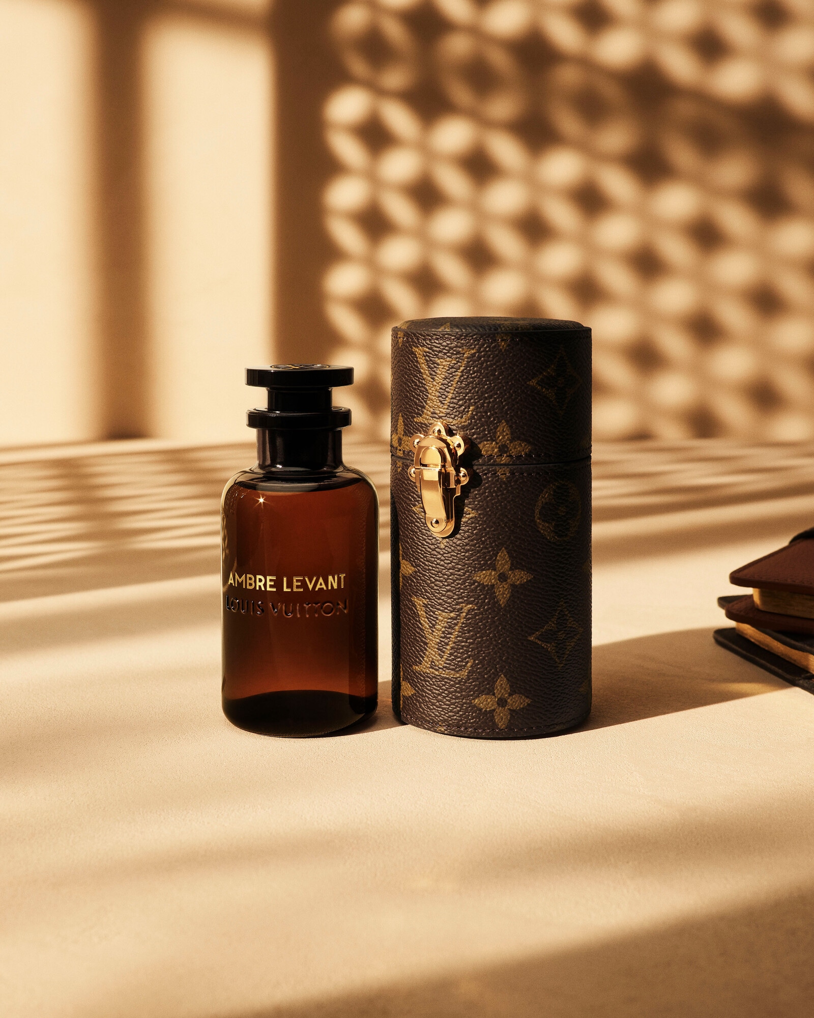 Ambre Levant by Louis Vuitton | LOUIS VUITTON