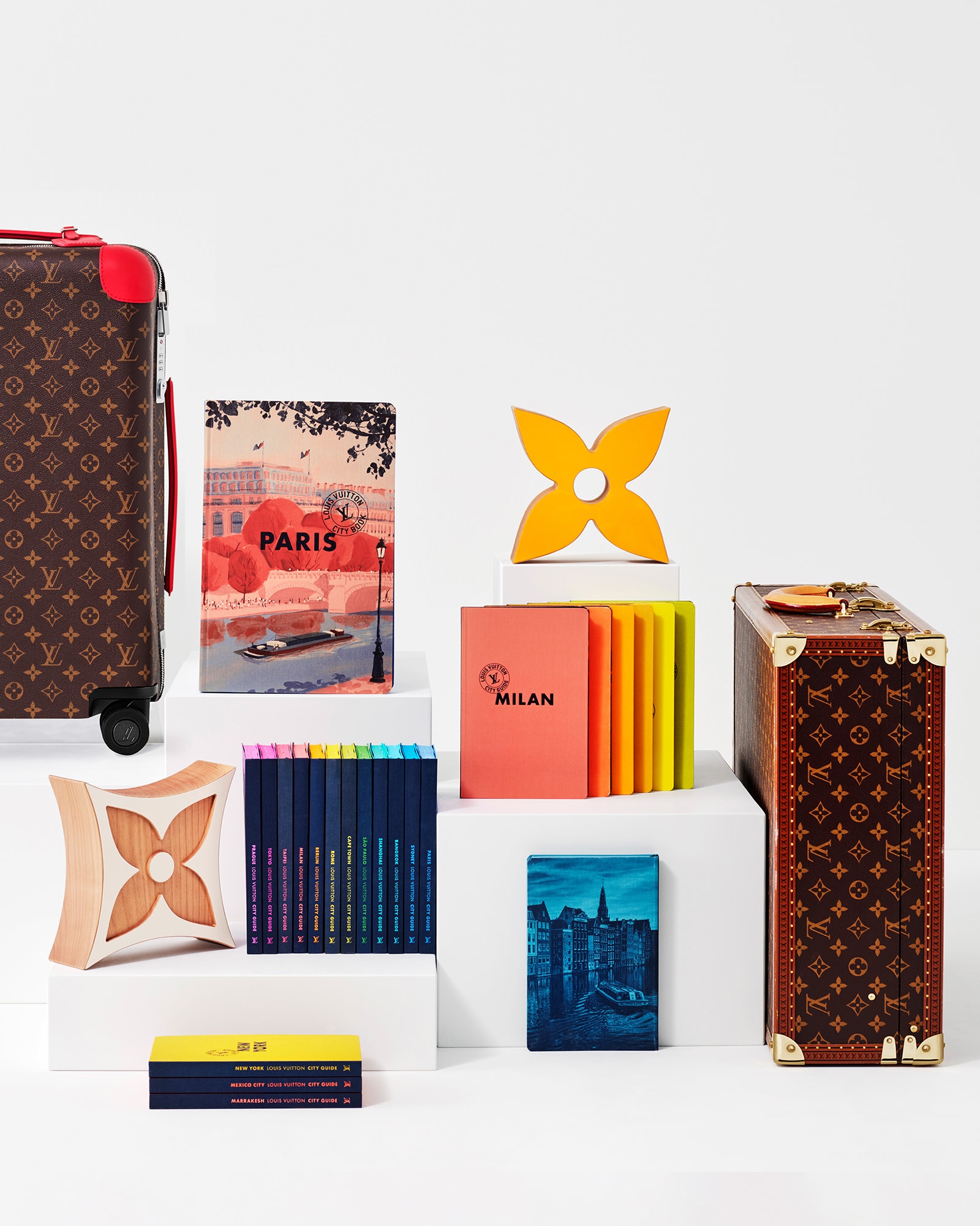 City Guides - Trunks, Travel and Home | LOUIS VUITTON