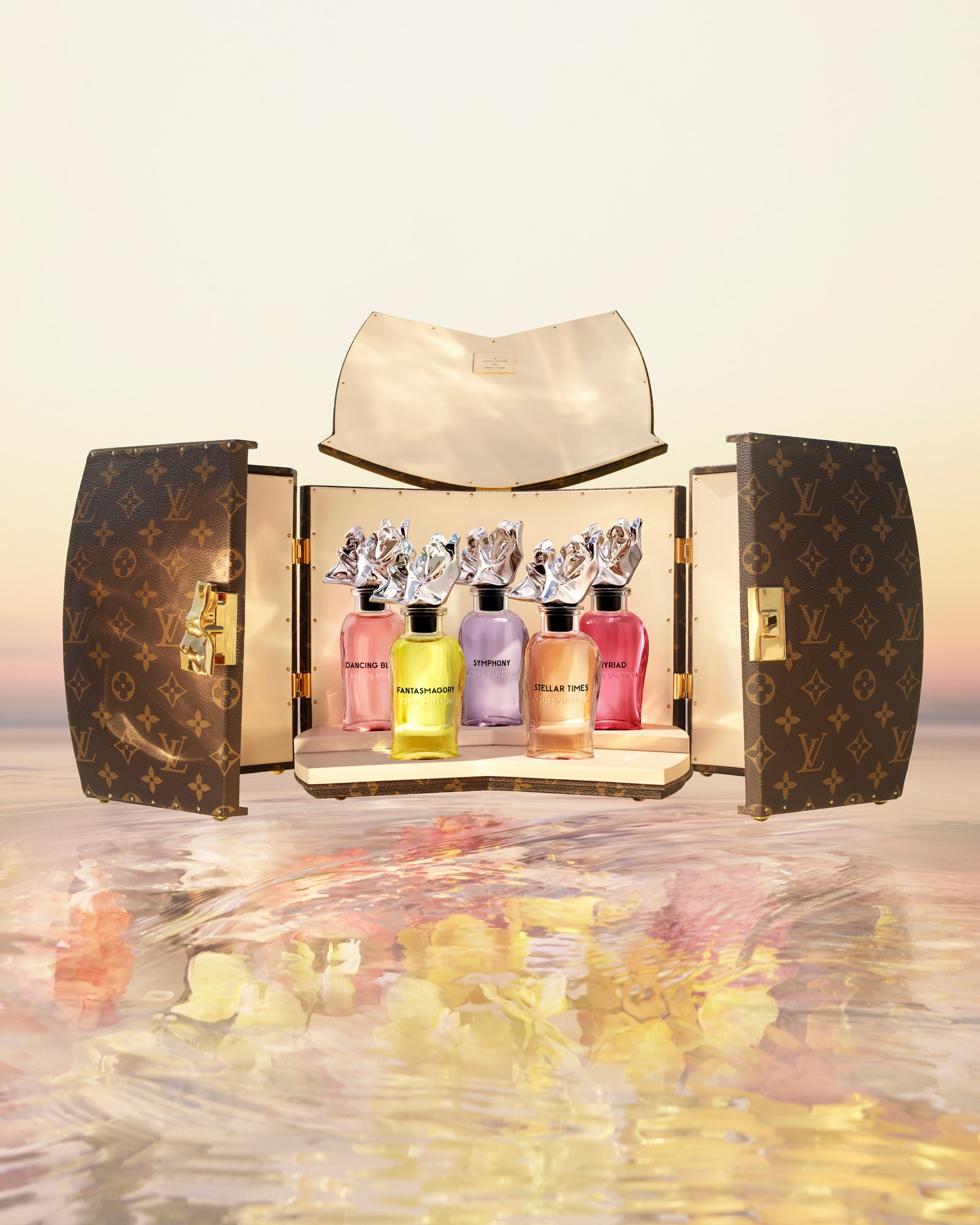 Travel - All Perfumes - Perfumes and Beauty | LOUIS VUITTON