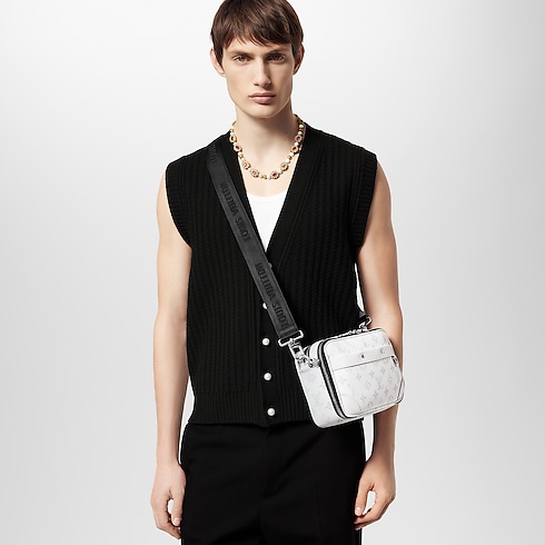 Alpha Messenger Taigarama in Bags and Small Leather Goods's Women Bags Newness collections by Louis Vuitton (Product zoom)