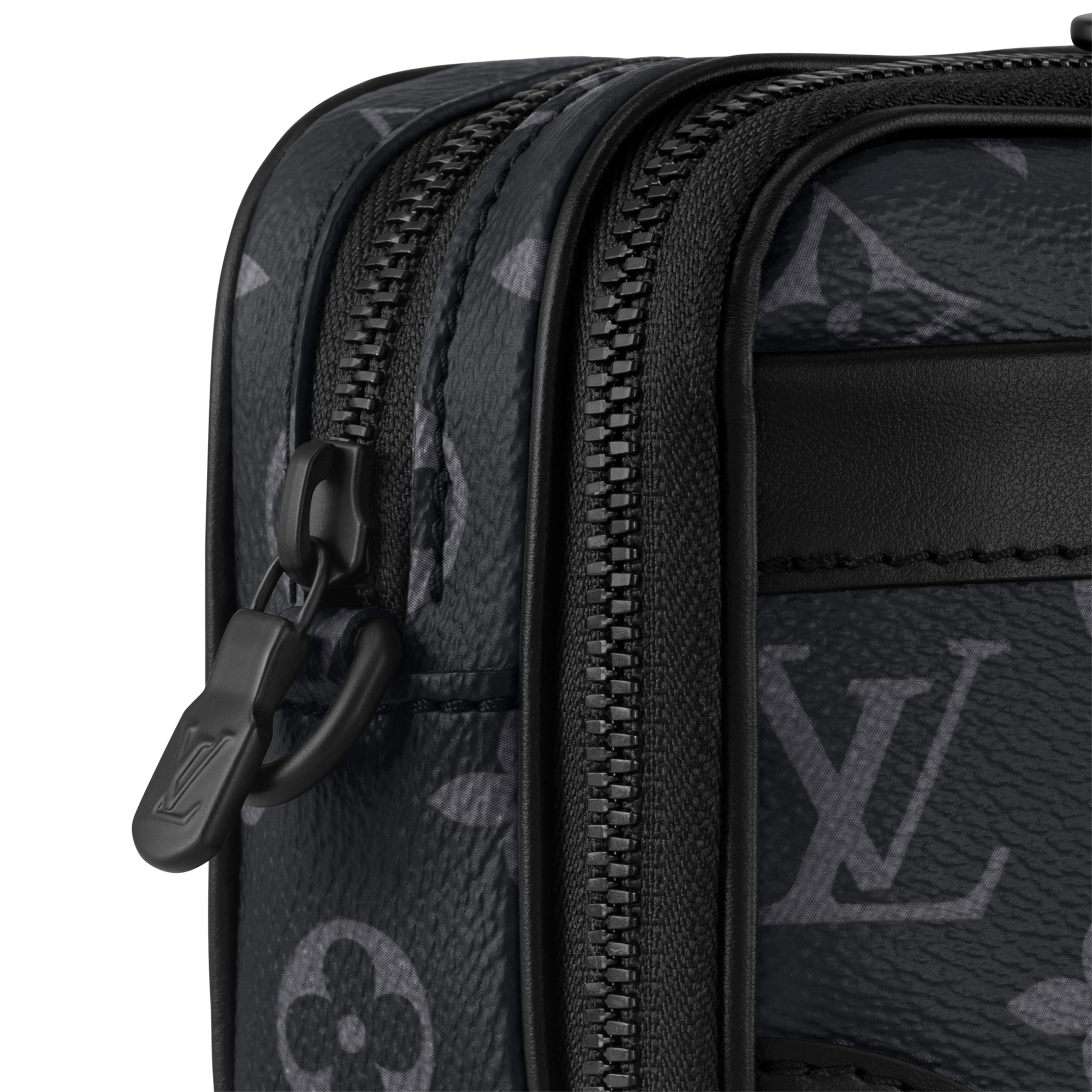 Alpha Wearable Wallet Monogram Eclipse in Men