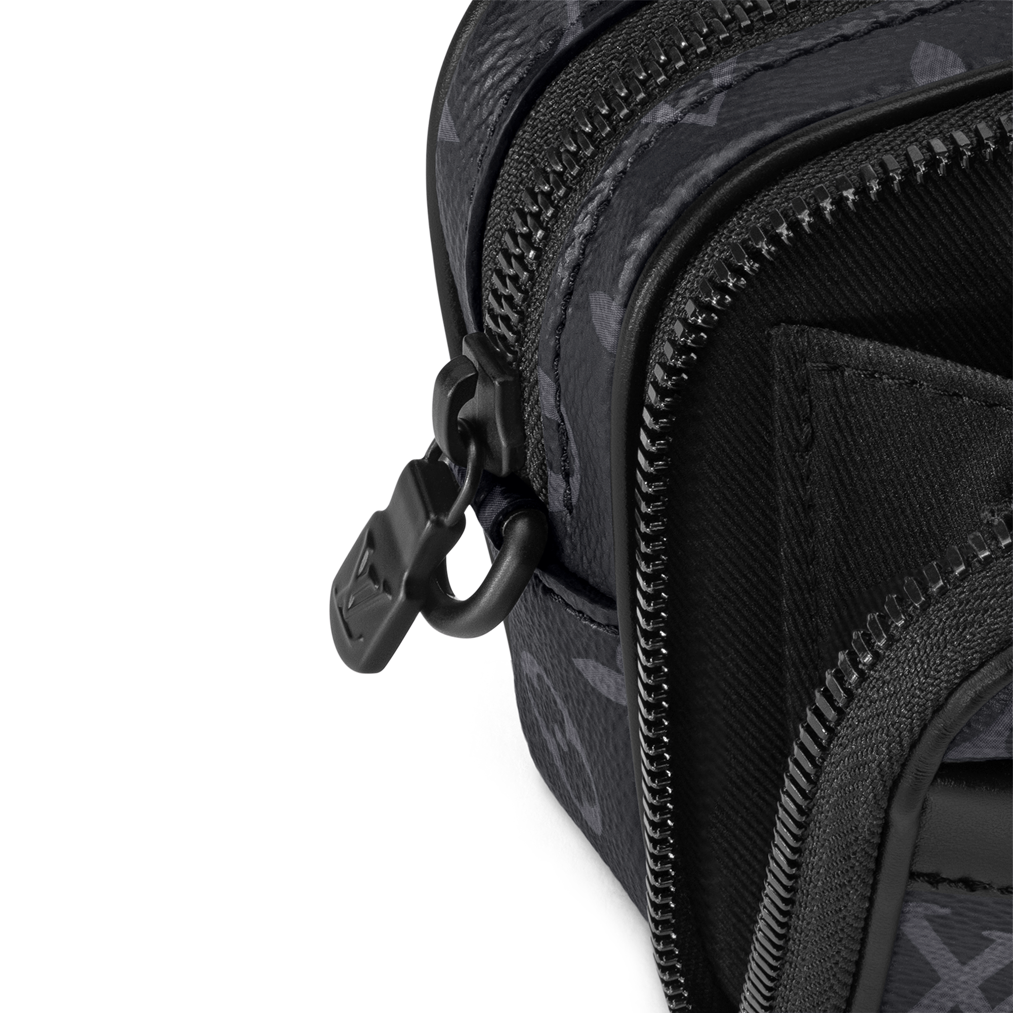 Alpha Wearable Wallet Monogram Eclipse in Men