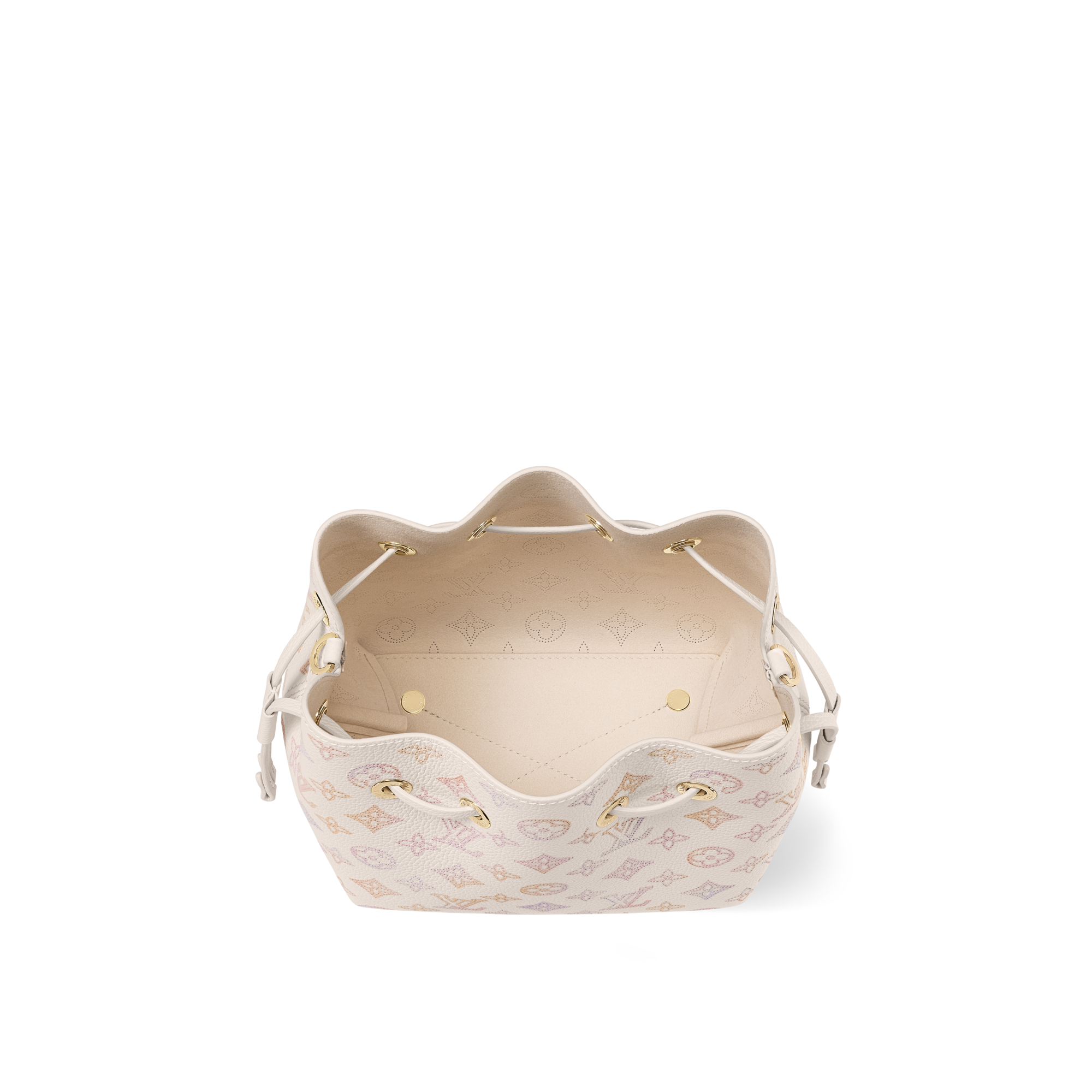 Bella Mahina in Women