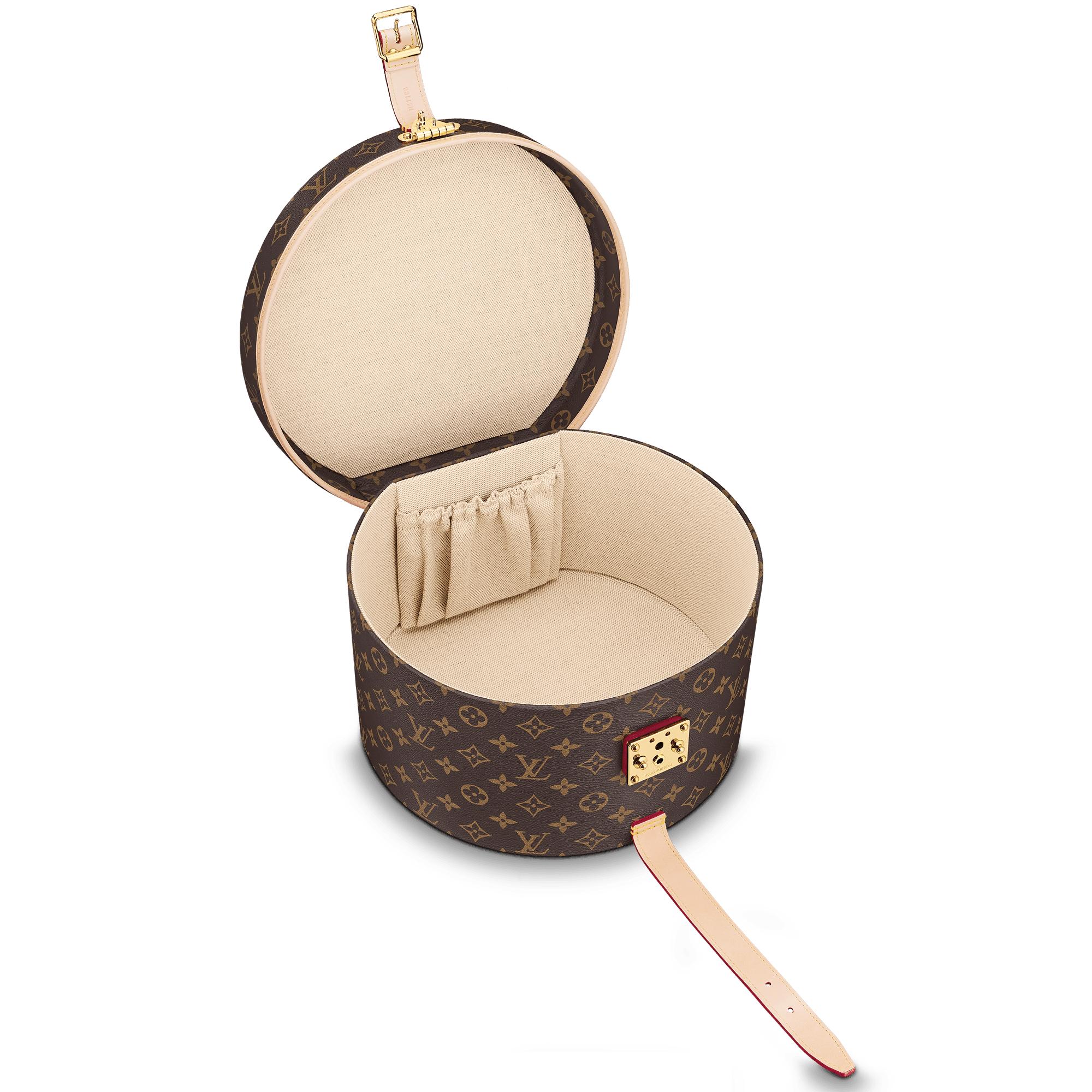 Boîte Chapeau 30 Monogram Canvas in Les Extraordinaires