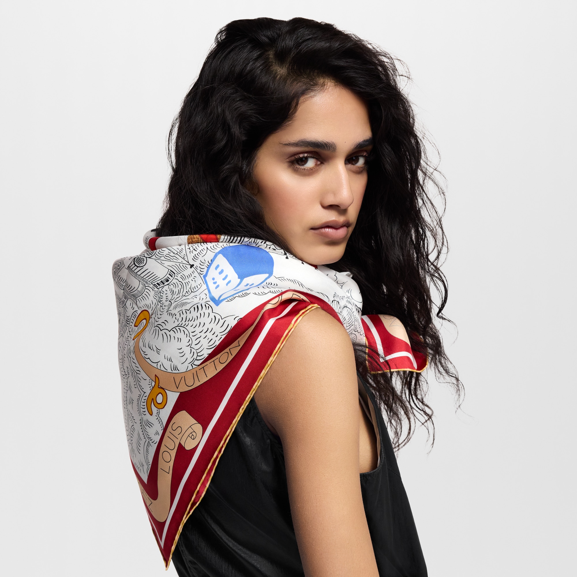 Bon Voyage Square 90 . in Women