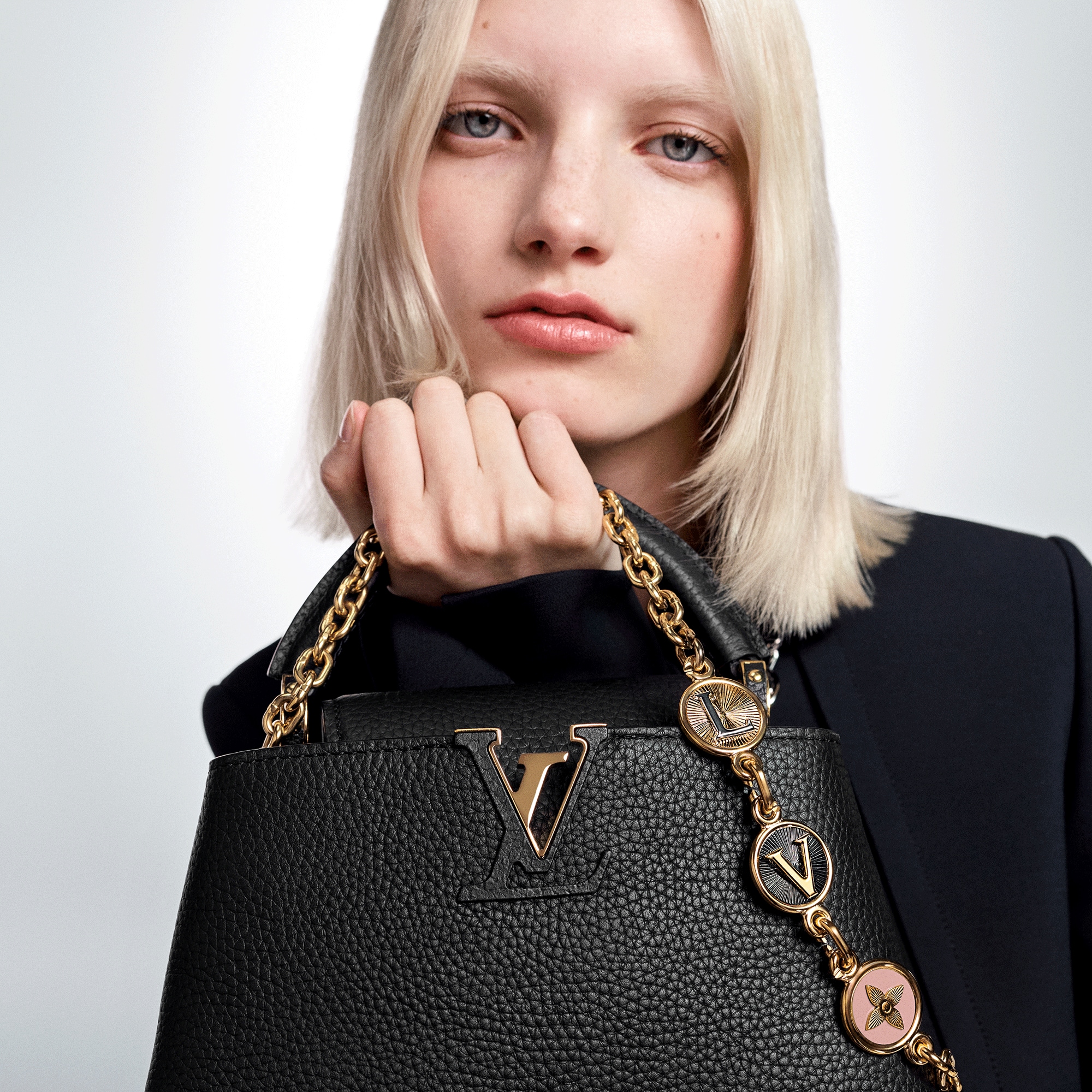Capucines MM Capucines - Handbags | LOUIS VUITTON