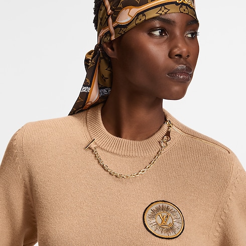 Chain Detail Patch Sweater in Women's Ready-to-Wear Knitwear collections by Louis Vuitton (Product zoom)