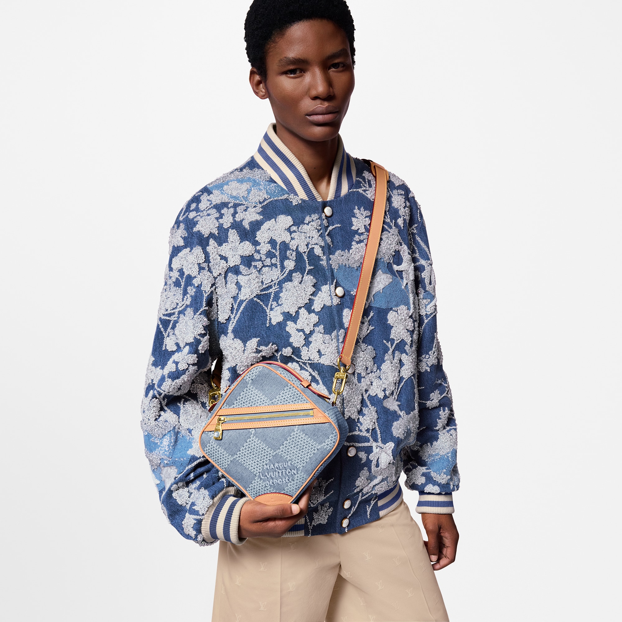 Chess Messenger Damier Other in Men