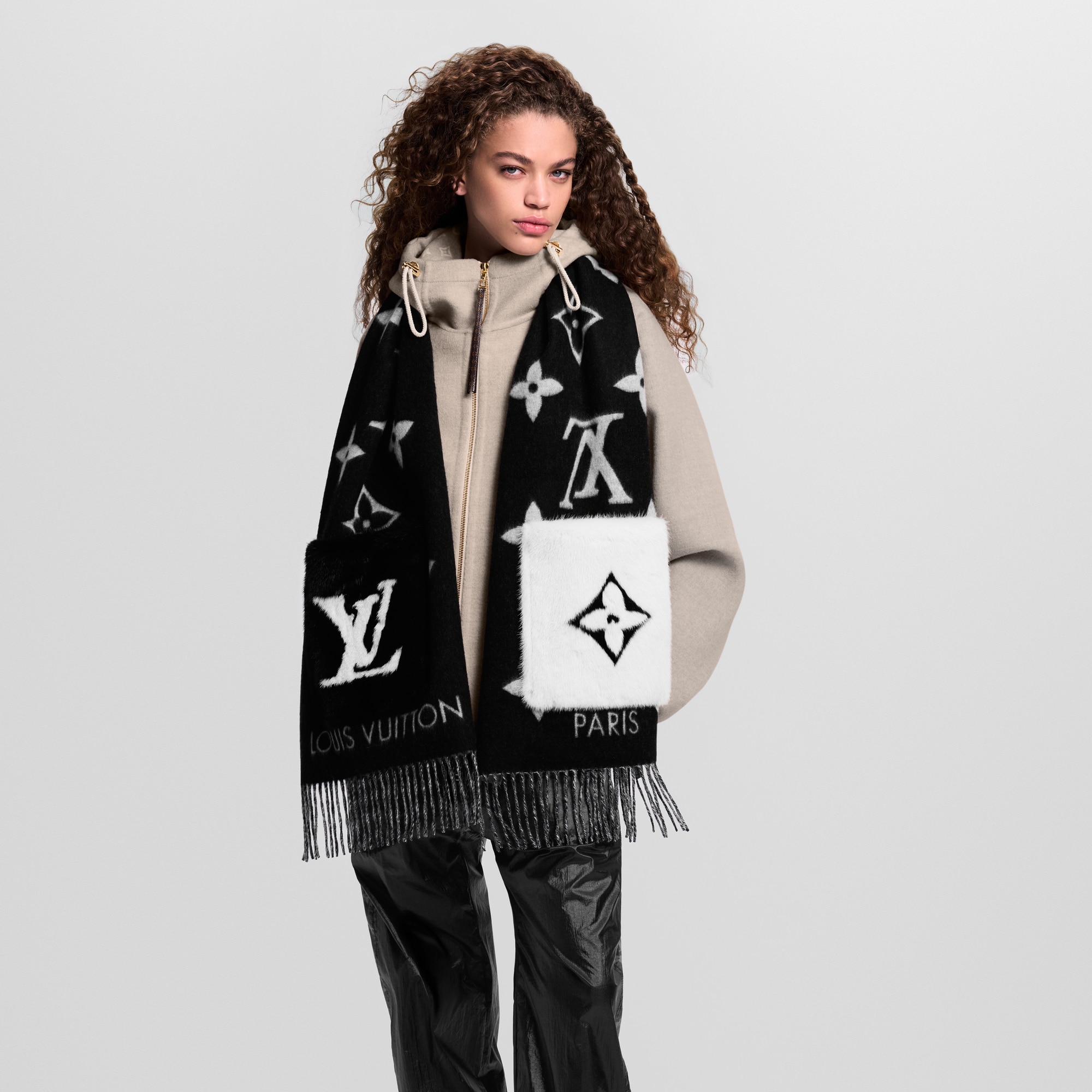 Cold Reykjavik Scarf . in Women