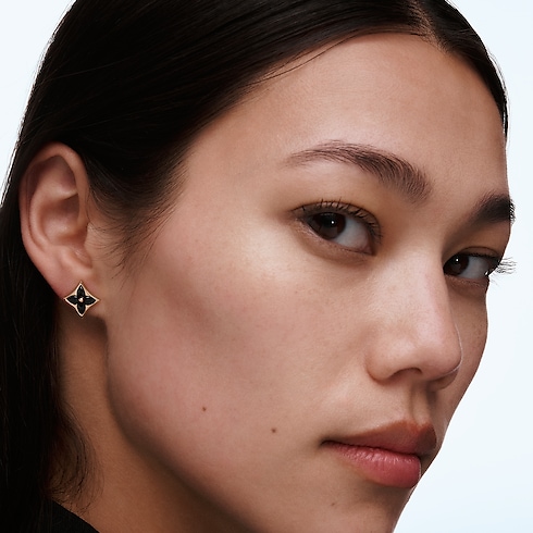 Color Blossom BB Star Ear Stud, Yellow Gold and Onyx - Per Unit in Jewellery's Categories Earrings collections by Louis Vuitton (Product zoom)