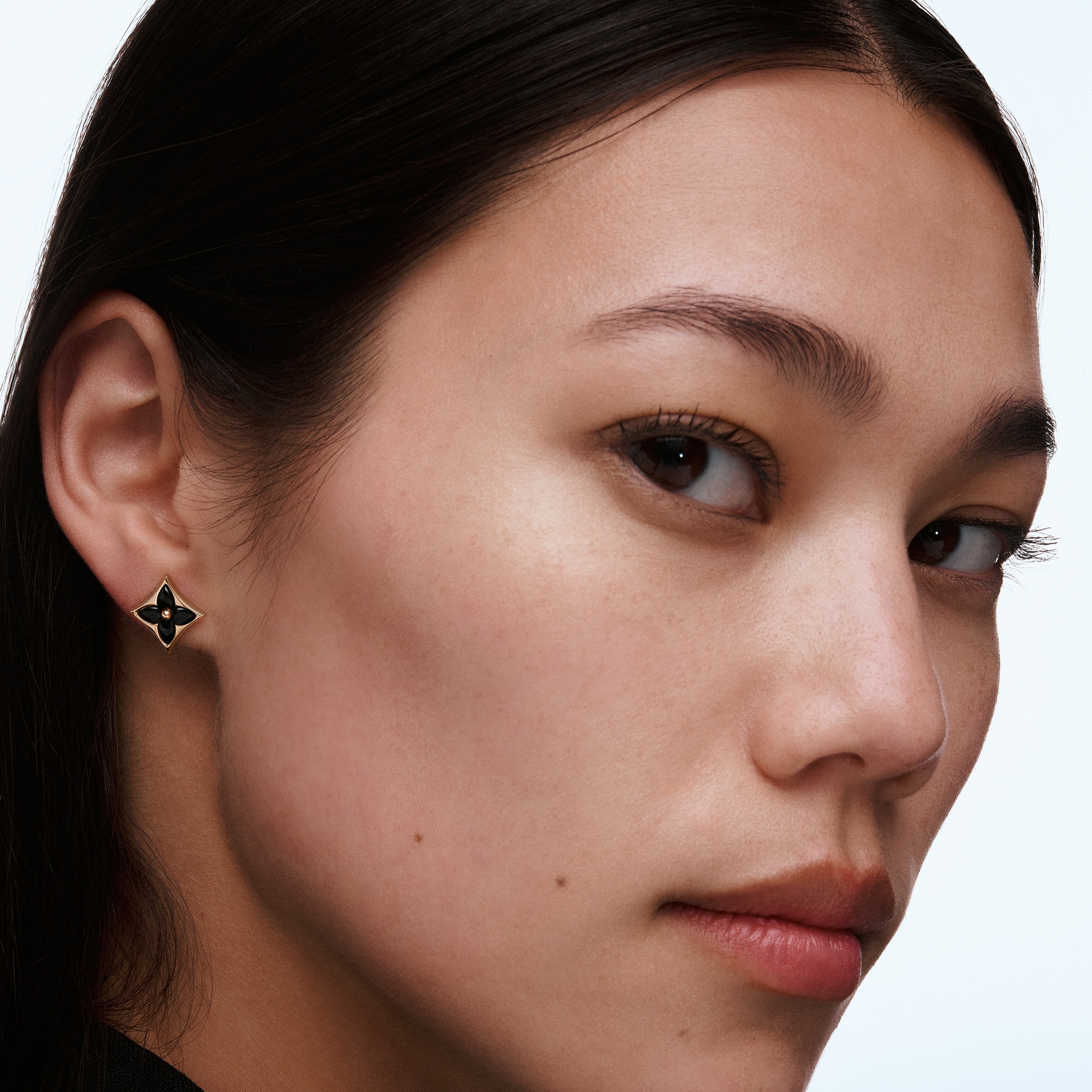 Color Blossom BB Star Ear Stud, Yellow Gold and Onyx - Per Unit  in Jewellery