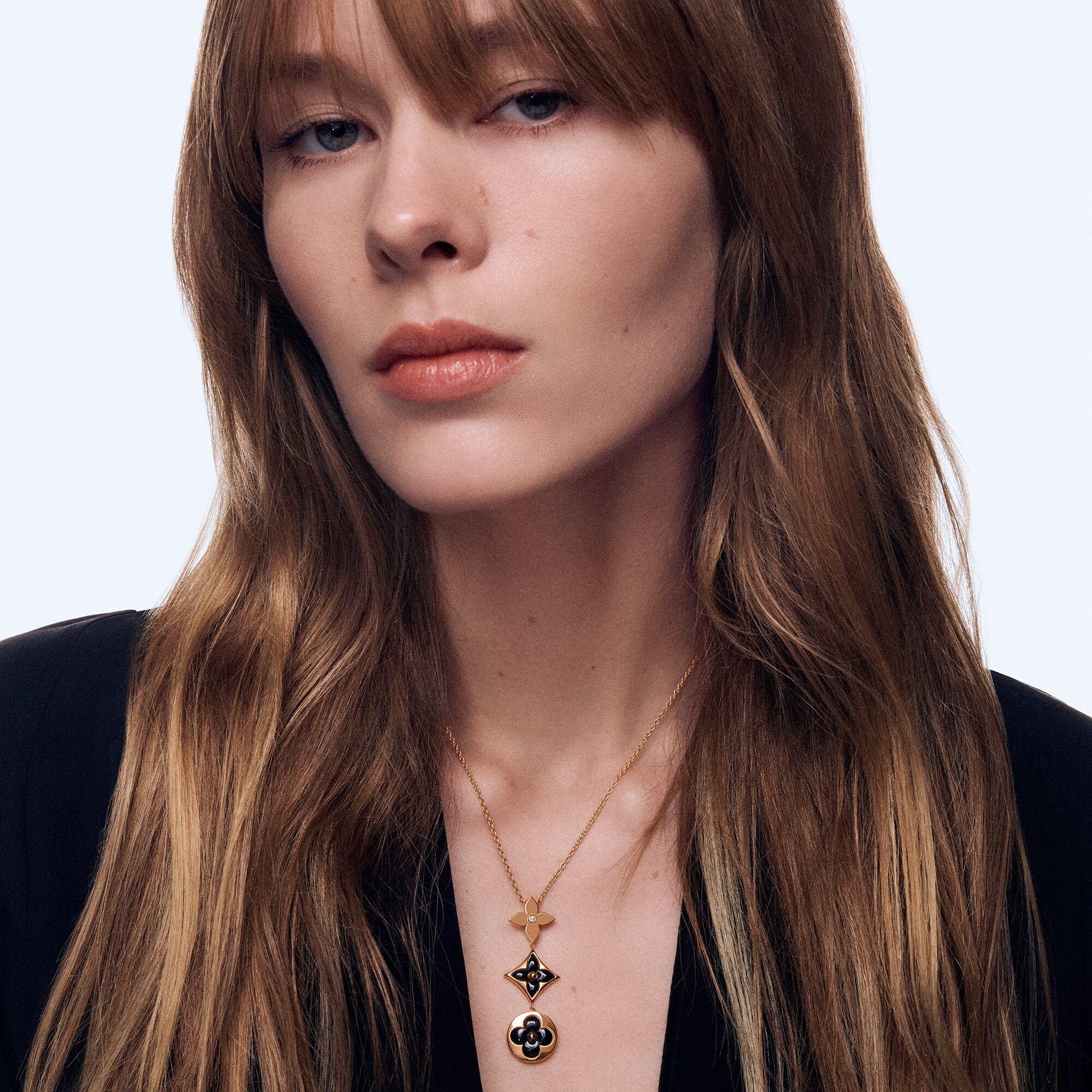 Color Blossom Lariat Necklace, Yellow Gold, Onyx And Diamond  in Jewellery