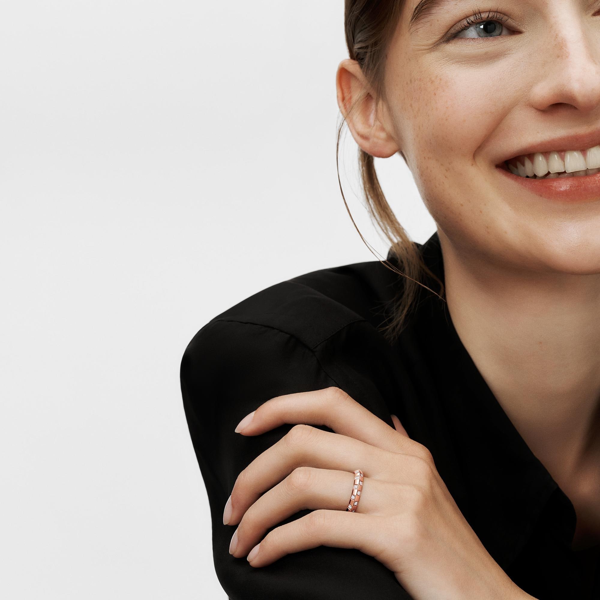 Damier Ring, Pink Gold and diamonds  in Les Extraordinaires