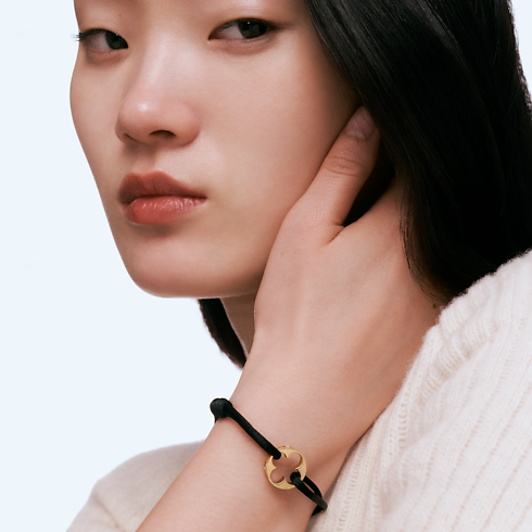 Empreinte Cord Bracelet, Yellow Gold in Jewellery's Categories All Fine Jewellery collections by Louis Vuitton (Product zoom)