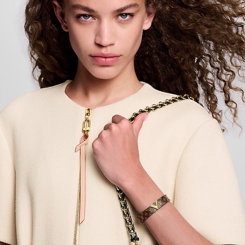 Essential V Bracelet Monogram in Women's Accessories Leather Bracelets collections by Louis Vuitton (Product zoom)