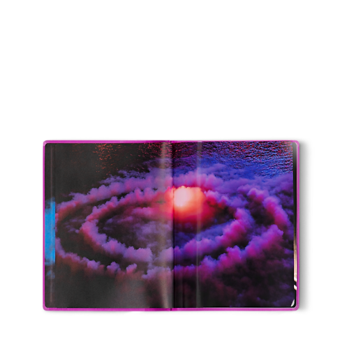 Fashion Eye Las Vegas in Trunks, Travel and Home's Books and Stationery Fashion Eye Books collections by Louis Vuitton (Product zoom)