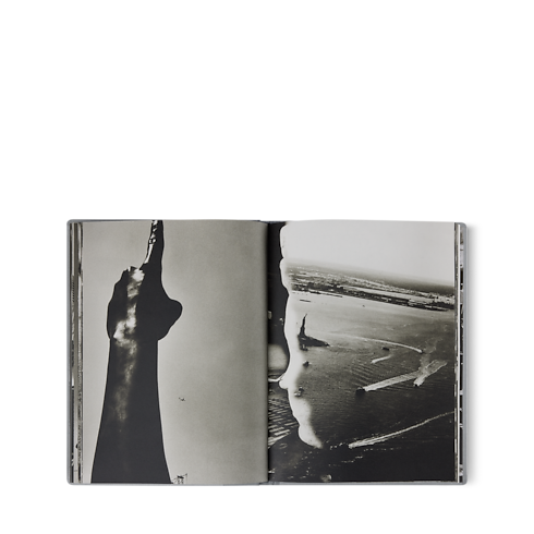 Fashion Eye New York in Trunks, Travel and Home's Books and Stationery Fashion Eye Books collections by Louis Vuitton (Product zoom)