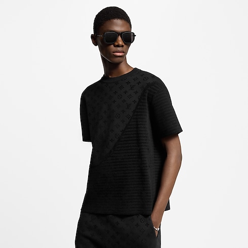 Graphic Jacquard Short-Sleeved Crewneck in Men's Ready-to-Wear All Ready-to-Wear collections by Louis Vuitton (Product zoom)