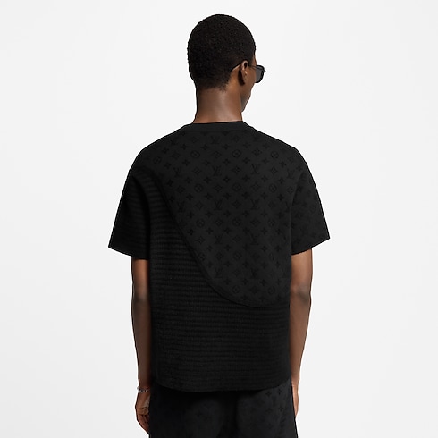 Graphic Jacquard Short-Sleeved Crewneck in Men's Ready-to-Wear All Ready-to-Wear collections by Louis Vuitton (Product zoom)