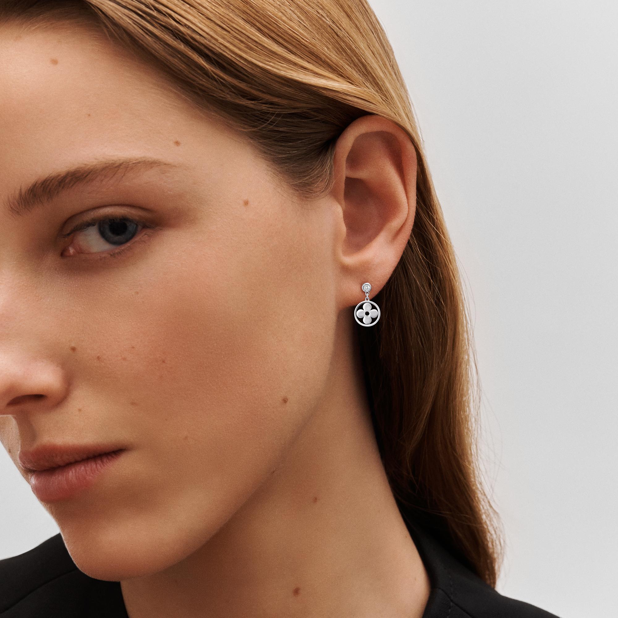 Idylle Blossom Ear Stud, White Gold And Diamond - Per Unit  in Jewellery