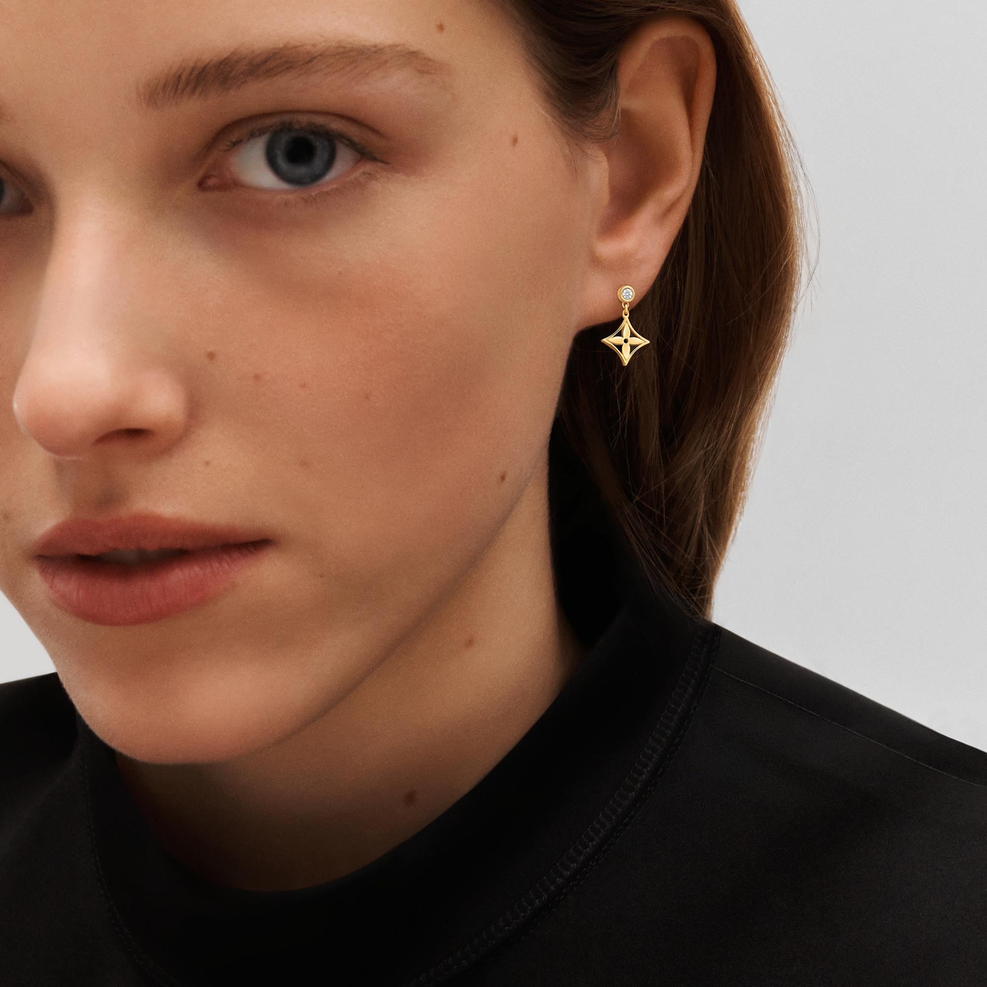 Idylle Blossom Ear Stud, Yellow Gold And Diamond - Per Unit  in Jewellery
