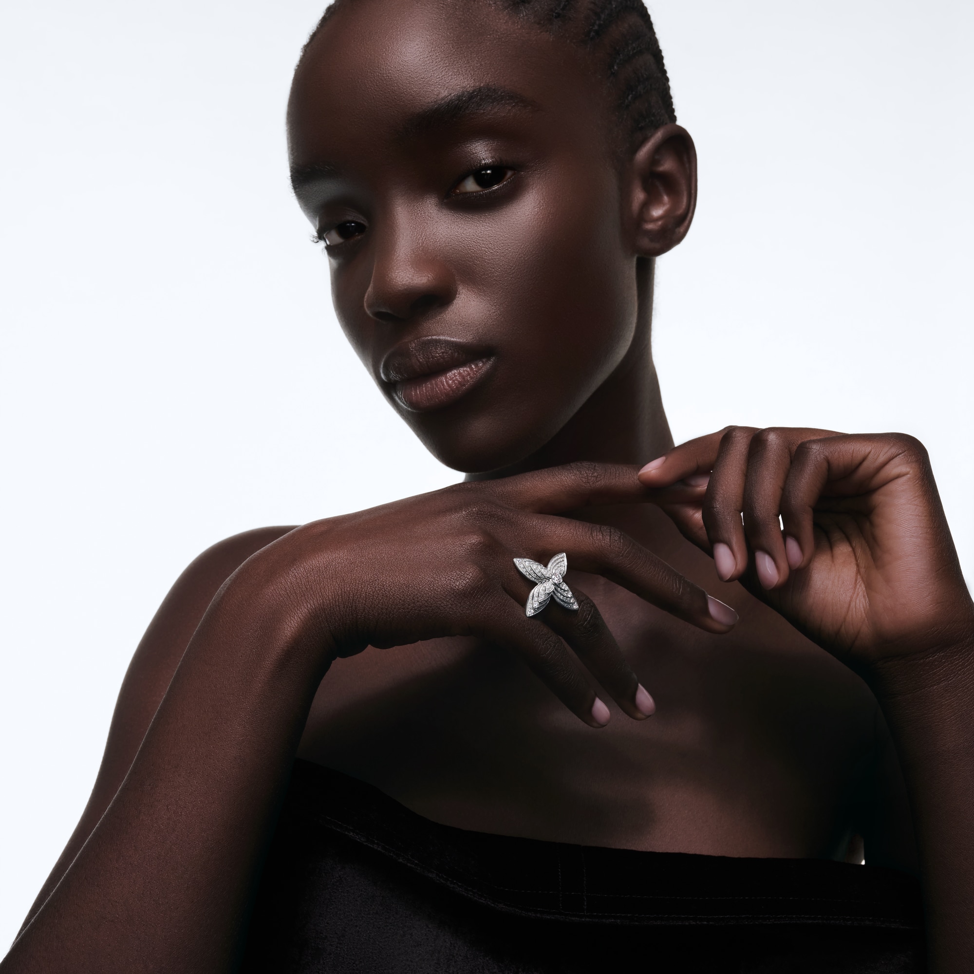 Idylle Blossom Ring, White Gold & Diamonds  in Les Extraordinaires