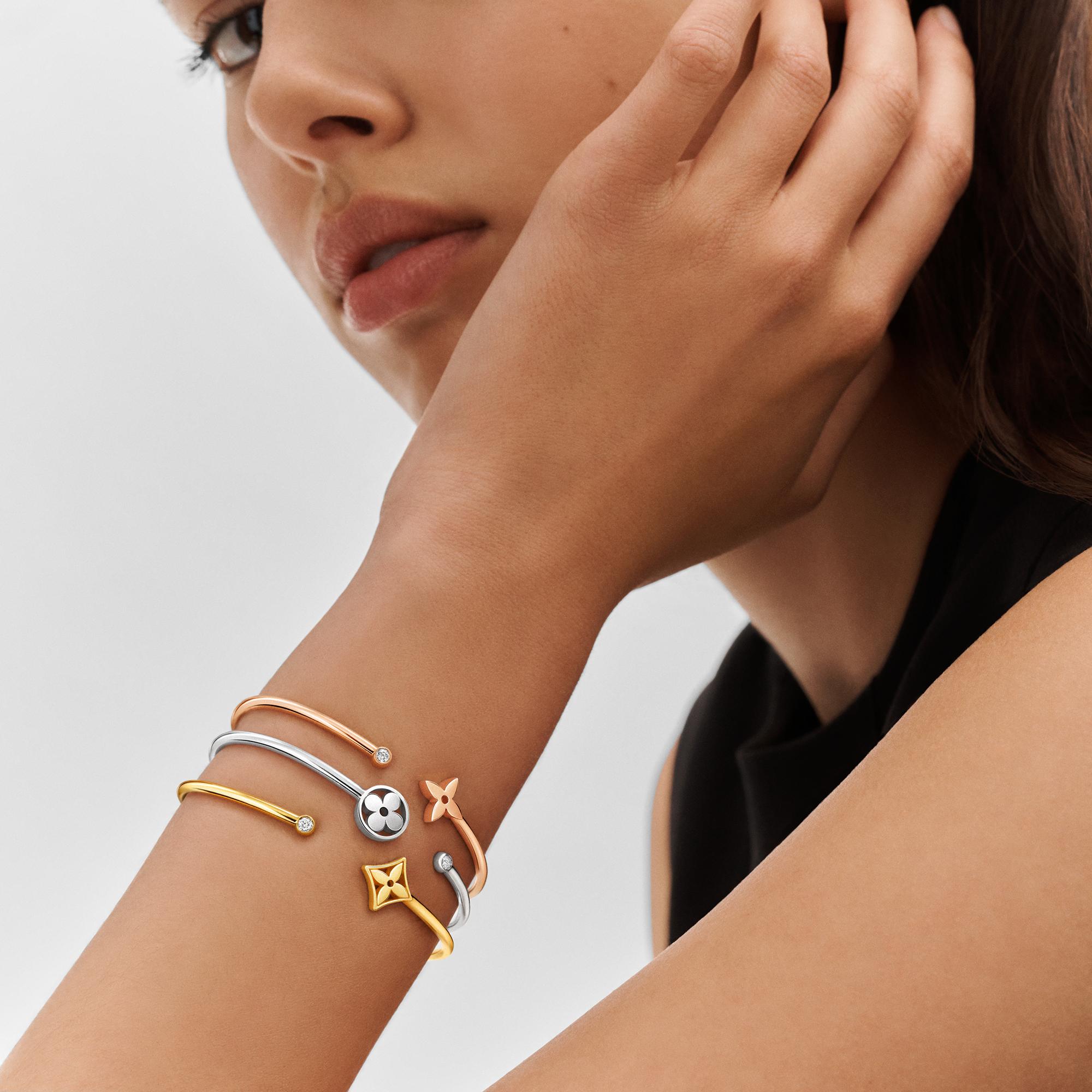 Idylle Blossom Twist Bracelet, Pink Gold  in Jewellery
