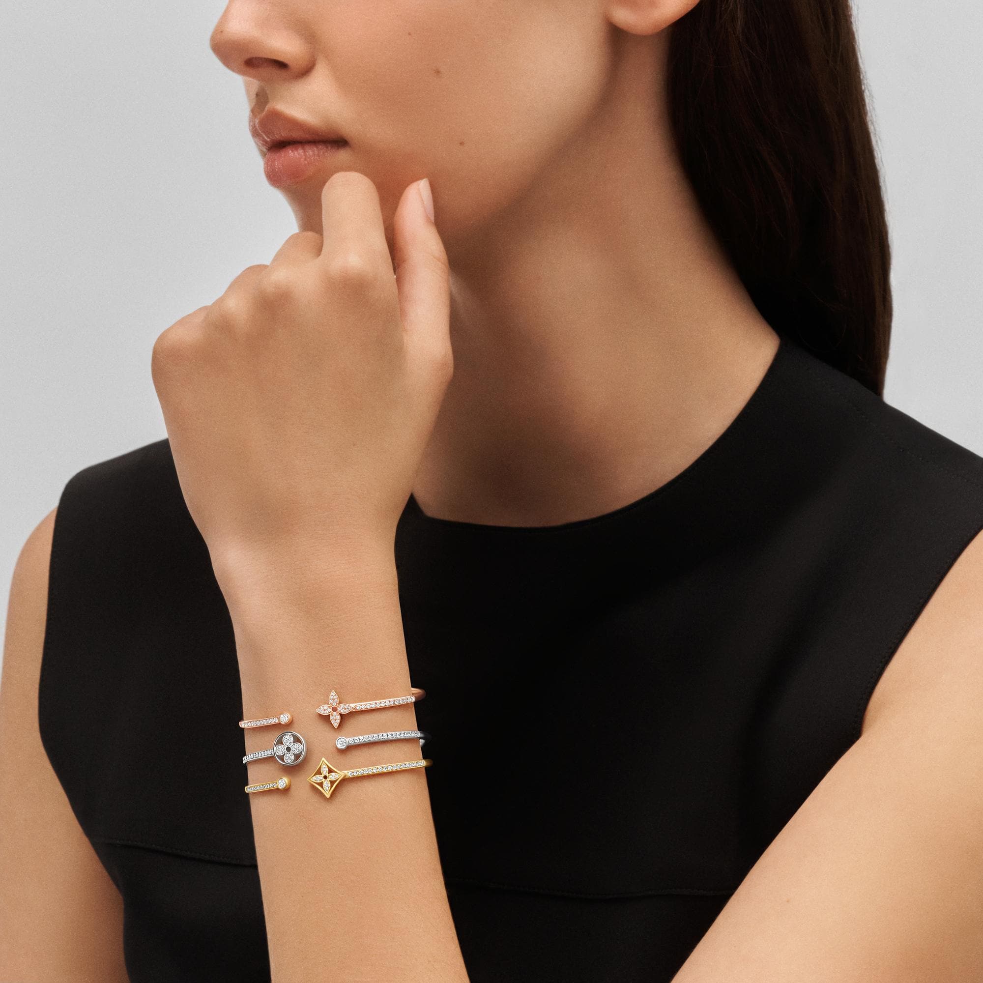 Idylle Blossom Twist Bracelet, White Gold And Diamonds  in Jewellery