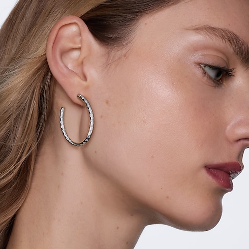 Le Damier de Louis Vuitton Large Hoops, White Gold and Diamonds in Jewellery's Categories Earrings collections by Louis Vuitton (Product zoom)