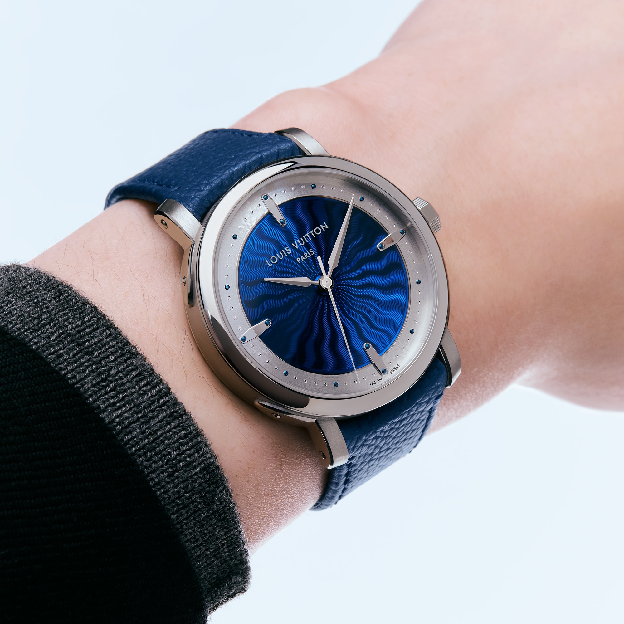 Louis Vuitton Escale, Automatic, 39mm, Platinum  in Watches