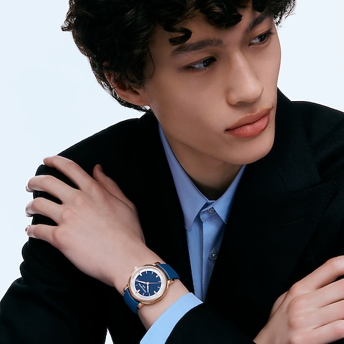 Louis Vuitton Escale, Automatic, 39mm, Rose Gold in Watches's All Watches } collections by Louis Vuitton (Product zoom)