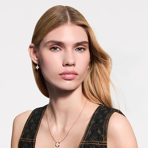 LV Baume - Lip Balm Refill in Perfumes and Beauty's Lips } collections by Louis Vuitton (Product zoom)