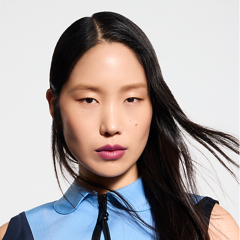 LV Baume - Lip Balm Refill in Perfumes and Beauty's Lips } collections by Louis Vuitton (Product zoom)