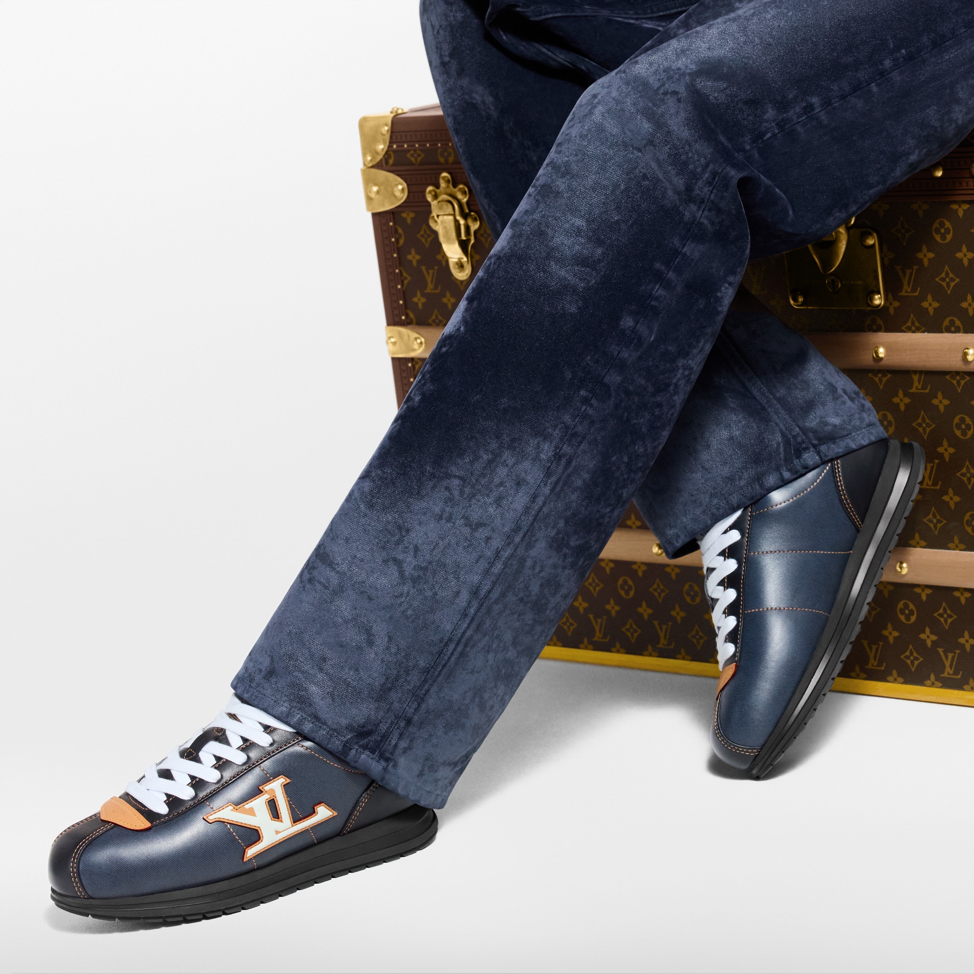 LV BUTTERSOFT Sneaker  in Men