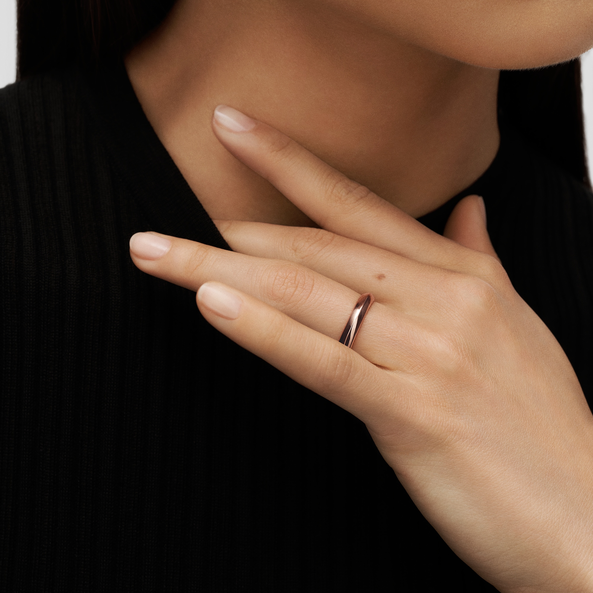 LV Diamonds 4mm Wedding Band, Pink Gold  in Jewellery