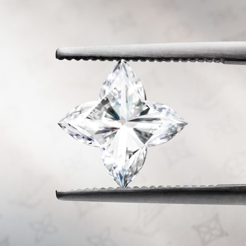 LV Diamonds Earcuff, LV Monogram Star cut in Jewellery's Collections LV Diamonds collections by Louis Vuitton