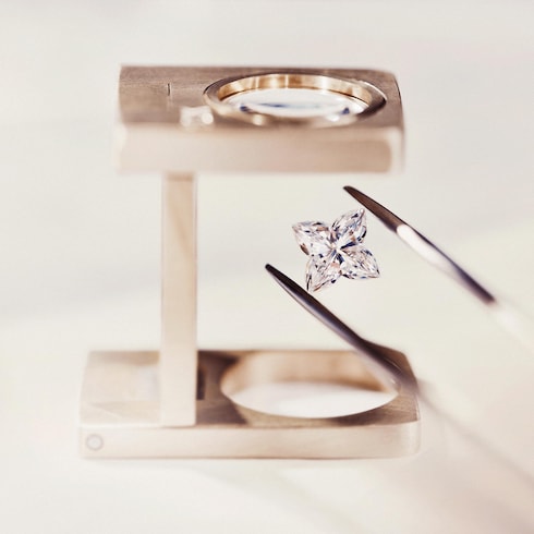 LV Diamonds Pavé Solitaire, Round Brilliant cut in Jewellery's Collections LV Diamonds collections by Louis Vuitton