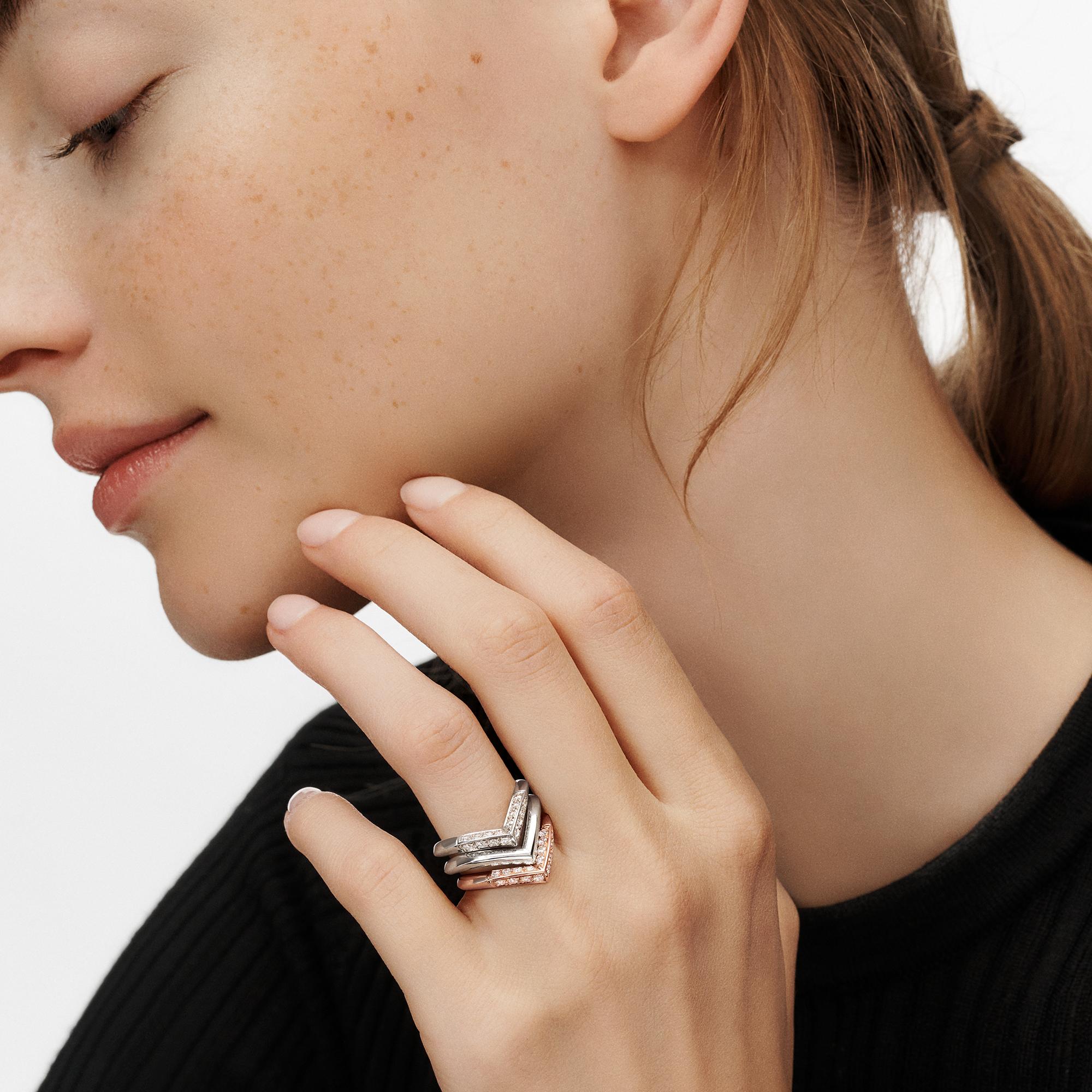 LV Diamonds Pavé V Ring, Pink Gold  in Jewellery