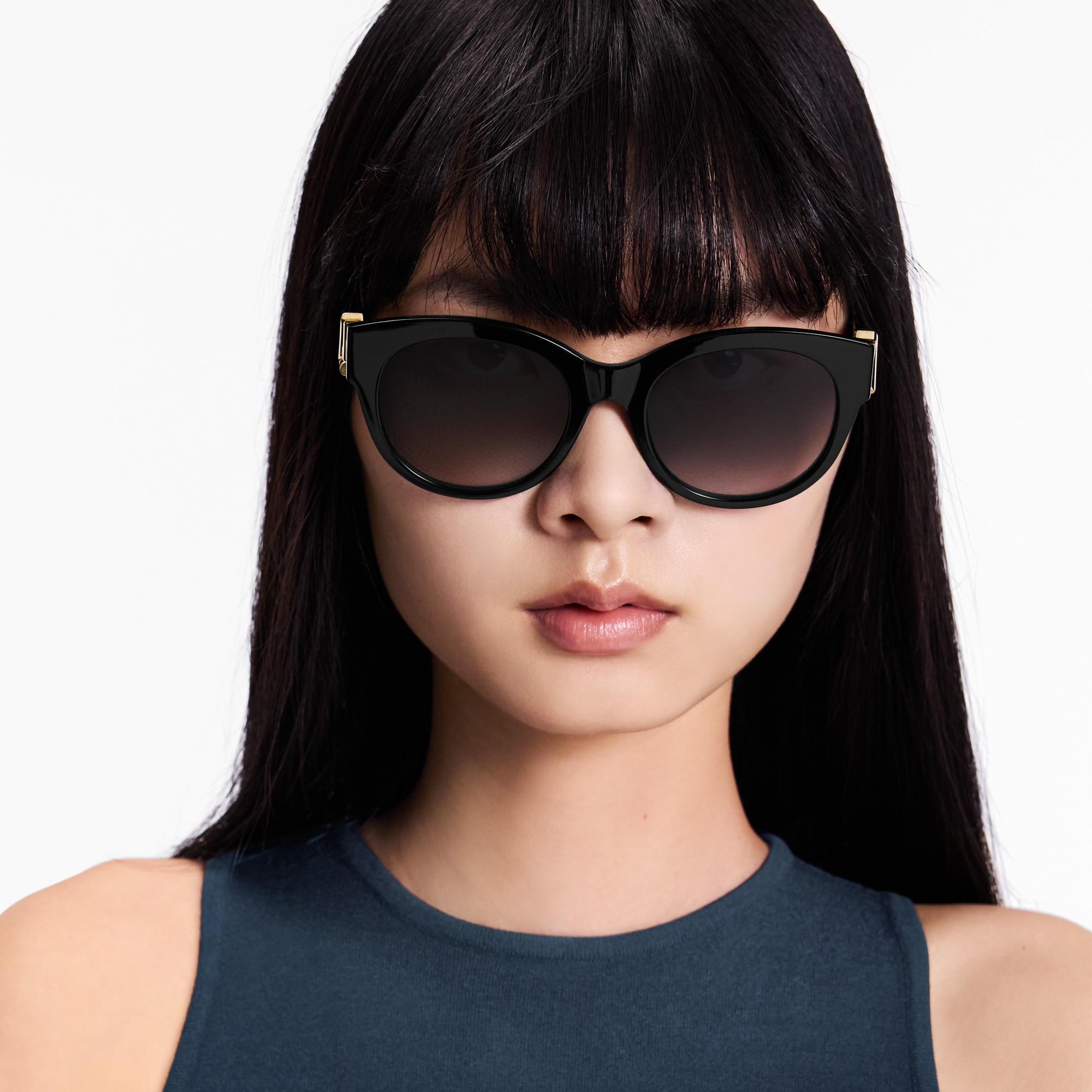 Louis Vuitton Black Round Sunglasses with Gold Accents LV Empreinte Light Round Sunglasses . - Accessories | LOUIS  main image 2