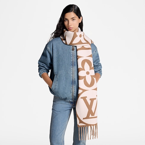 LV Medallion Scarf worn view