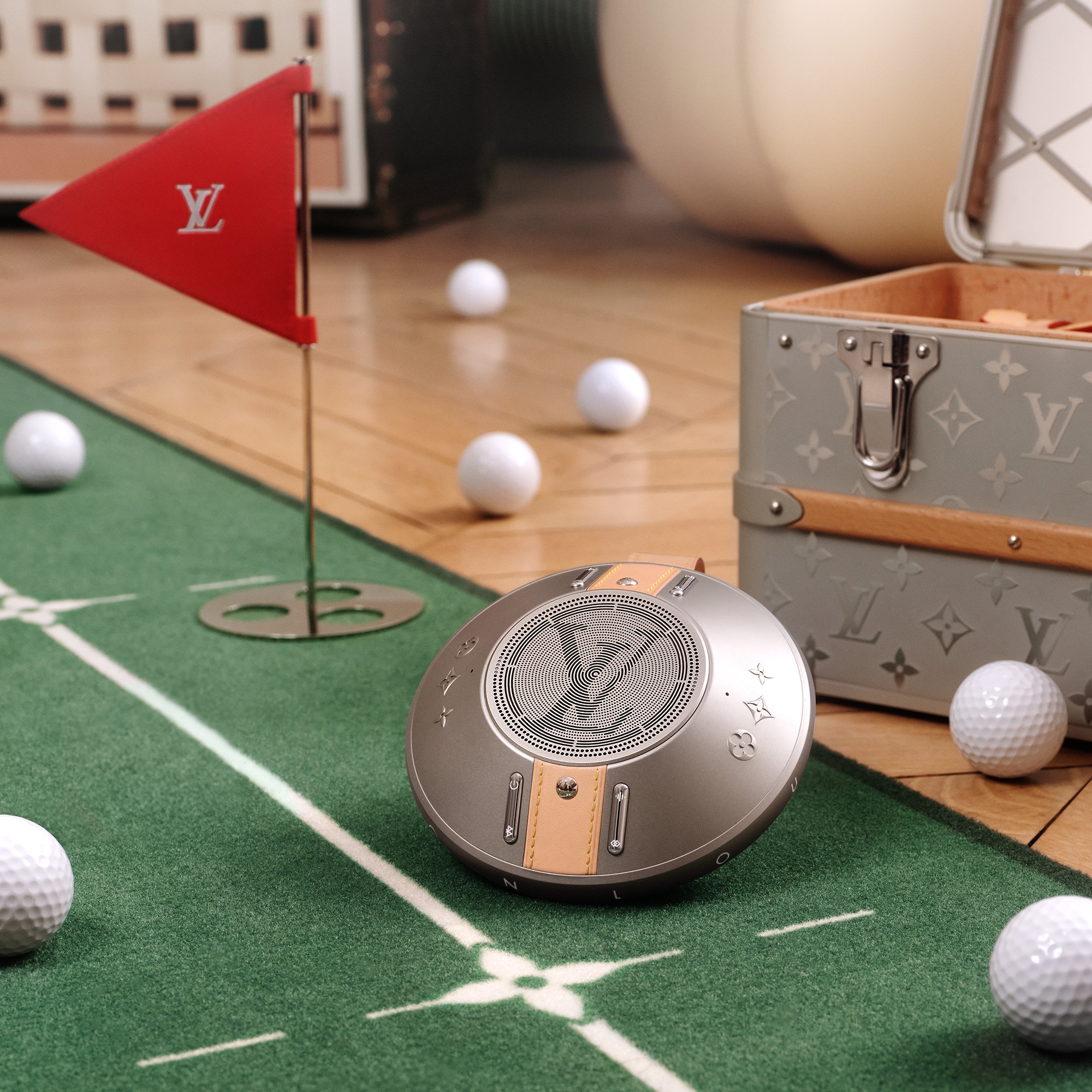 LV Nanogram Speaker Silver  in Les Extraordinaires