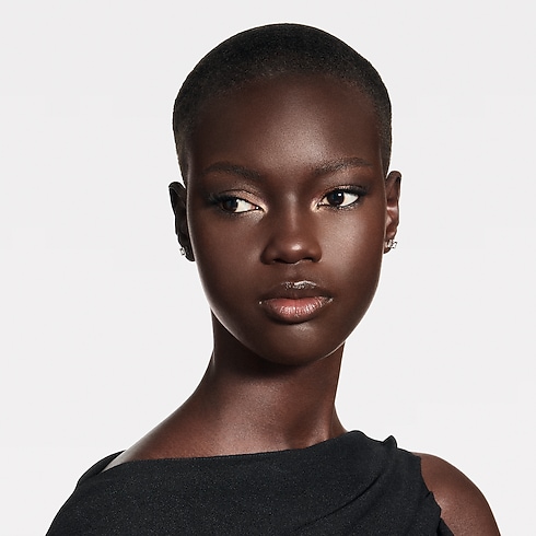 LV Ombres - Eyeshadow Palette in Perfumes and Beauty's Eyes } collections by Louis Vuitton (Product zoom)