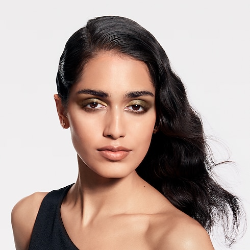 LV Ombres - Eyeshadow Palette in Perfumes and Beauty's Eyes } collections by Louis Vuitton (Product zoom)