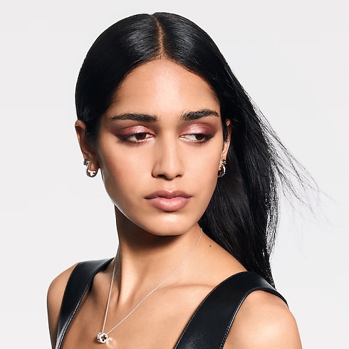 LV Ombres - Eyeshadow Palette Refill in Perfumes and Beauty's Eyes } collections by Louis Vuitton (Product zoom)