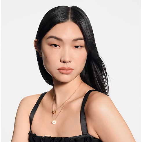 LV Rouge - Matte Lipstick in Perfumes and Beauty's Lips } collections by Louis Vuitton (Product zoom)