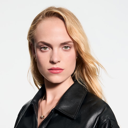 LV Rouge - Satin Lipstick in Perfumes and Beauty's Lips } collections by Louis Vuitton (Product zoom)