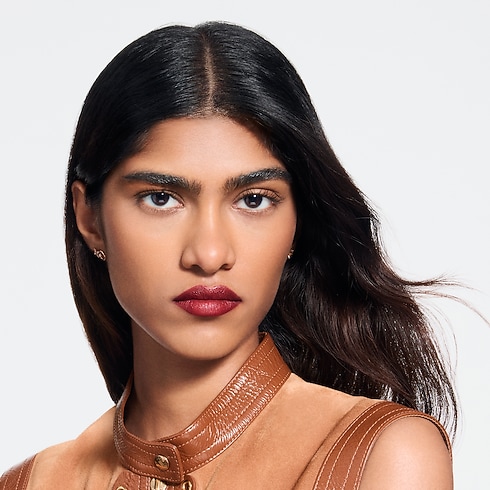 LV Rouge - Satin Lipstick in Perfumes and Beauty's Lips } collections by Louis Vuitton (Product zoom)