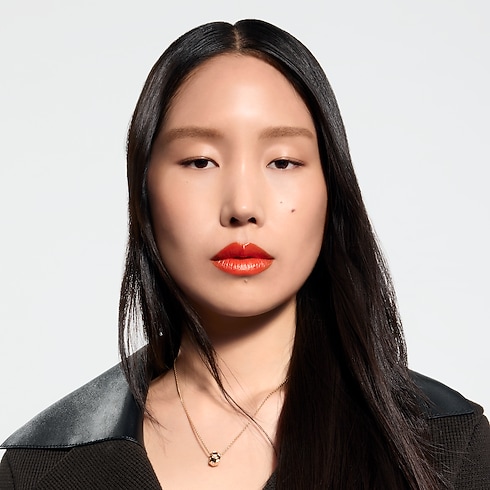 LV Rouge - Satin Lipstick in Perfumes and Beauty's Lips } collections by Louis Vuitton (Product zoom)