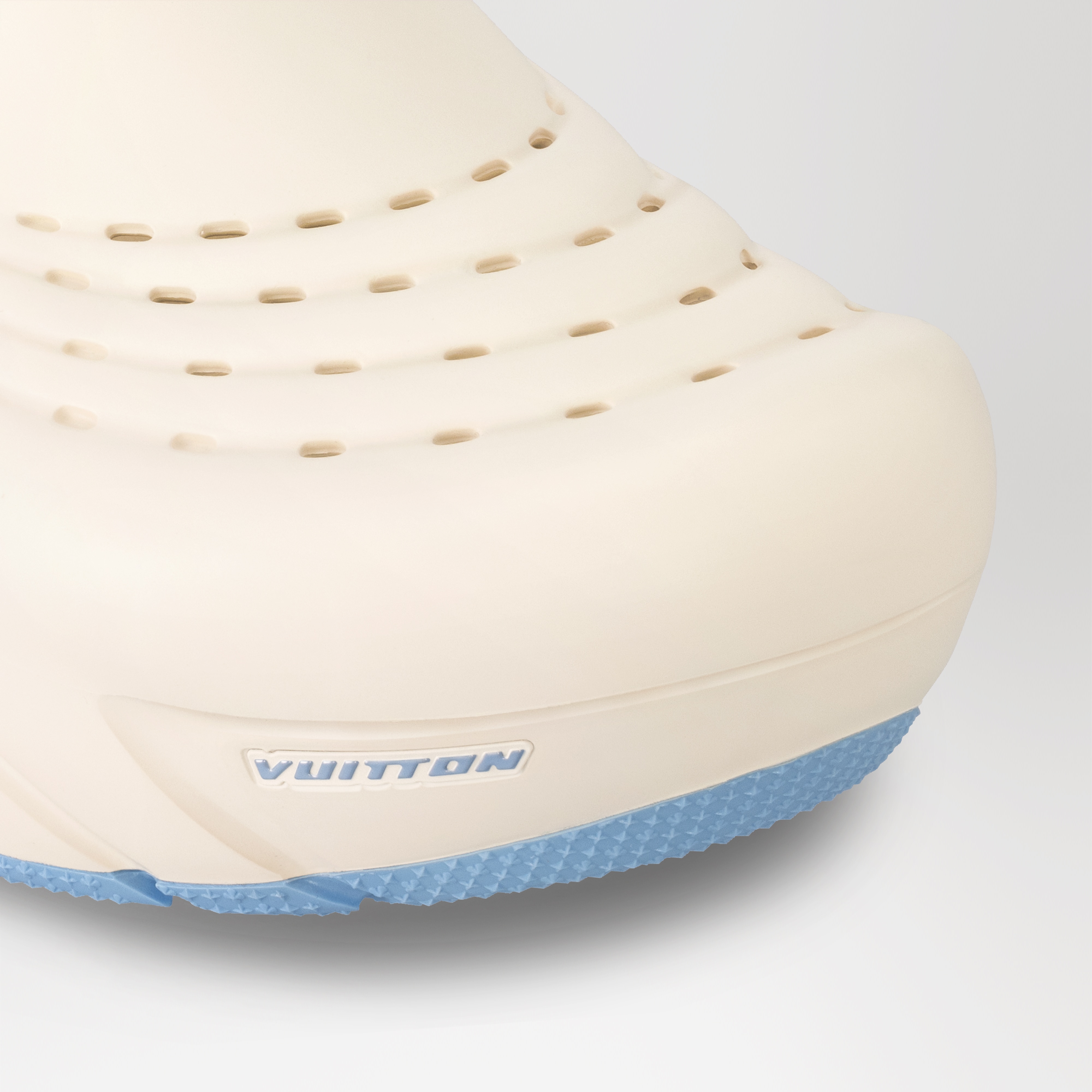 LV Shark Clog  in Men