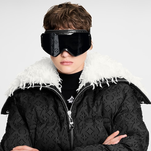 LV Snow Gradient Mask . in Women's Accessories Sunglasses collections by Louis Vuitton (Product zoom)